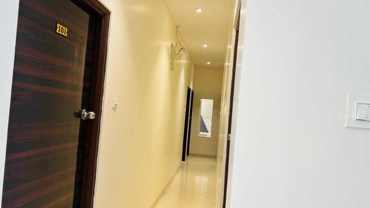 Oyo Hotel Elite Chandrapur Kültér fotó