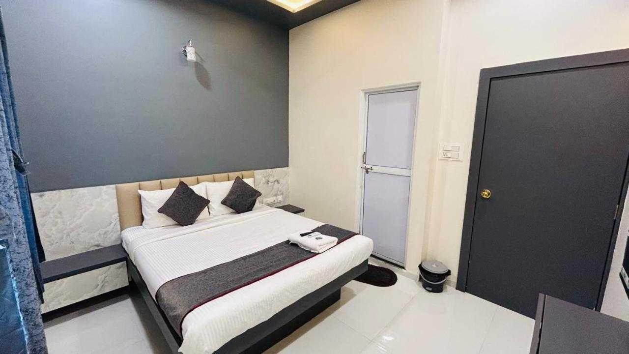 Oyo Hotel Elite Chandrapur Kültér fotó