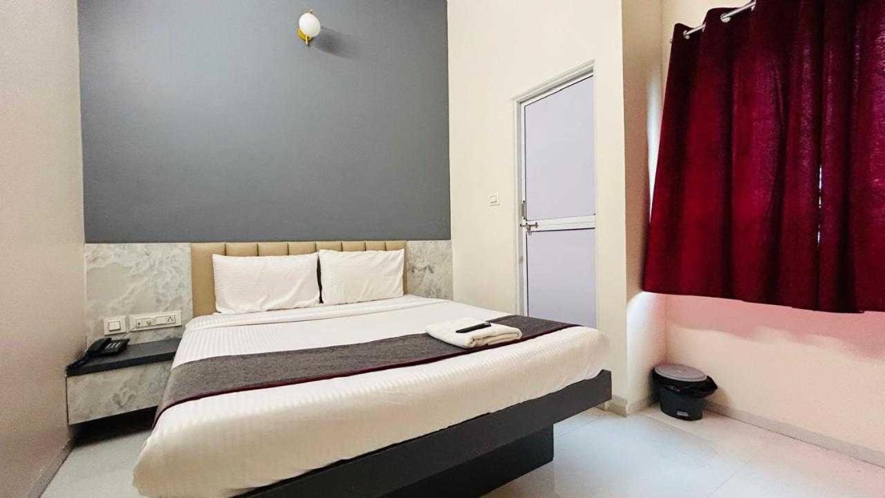 Oyo Hotel Elite Chandrapur Kültér fotó
